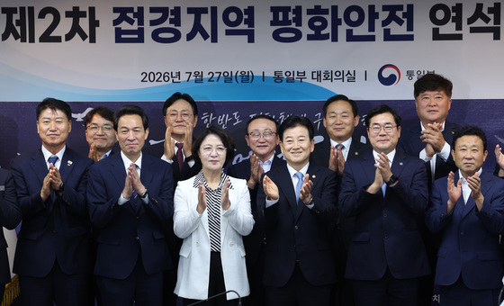 박수치는 정동영·우상호·추미애·박찬대