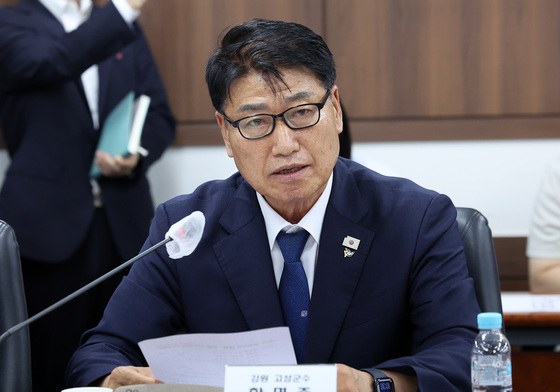 인사말하는 함명준 강원 고성군수