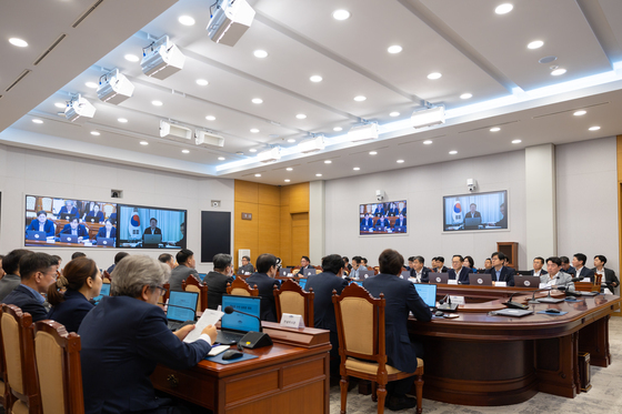 이재명 대통령, 화상 수석·보좌관회의