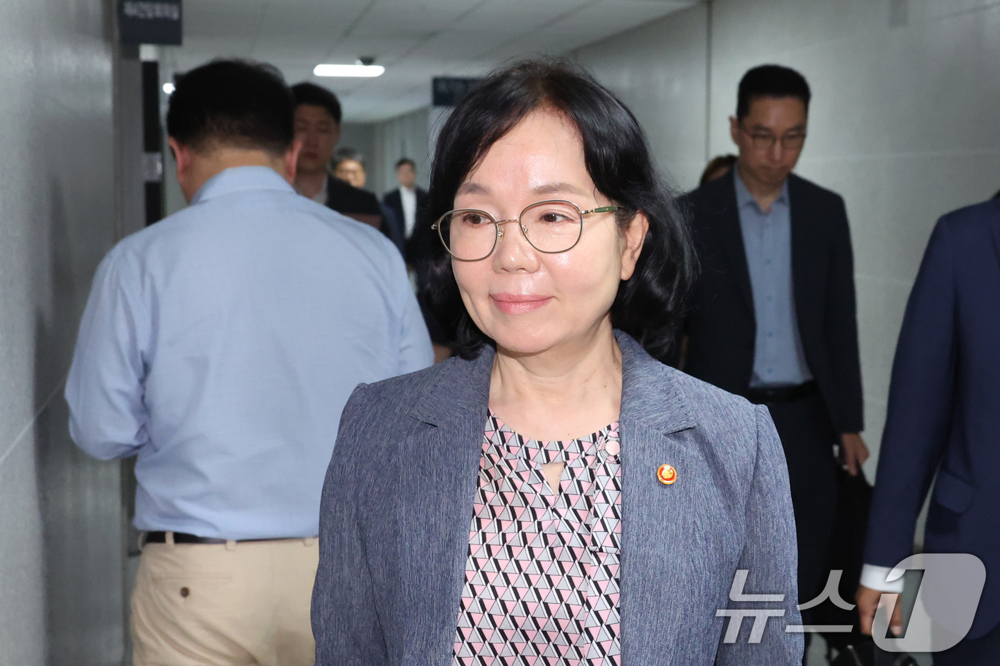 (서울=뉴스1) 신웅수 기자 = 송경희 개인정보보호위원장이 27일 서울 여의도 국회 의원회관에서 열린 정무위원회 당정에 참석하고 있다. 2026.7.27/뉴스1