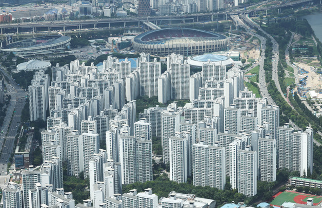 장특공 '거주 중심' 손질 시사…12억 넘는 집주인들 촉각
