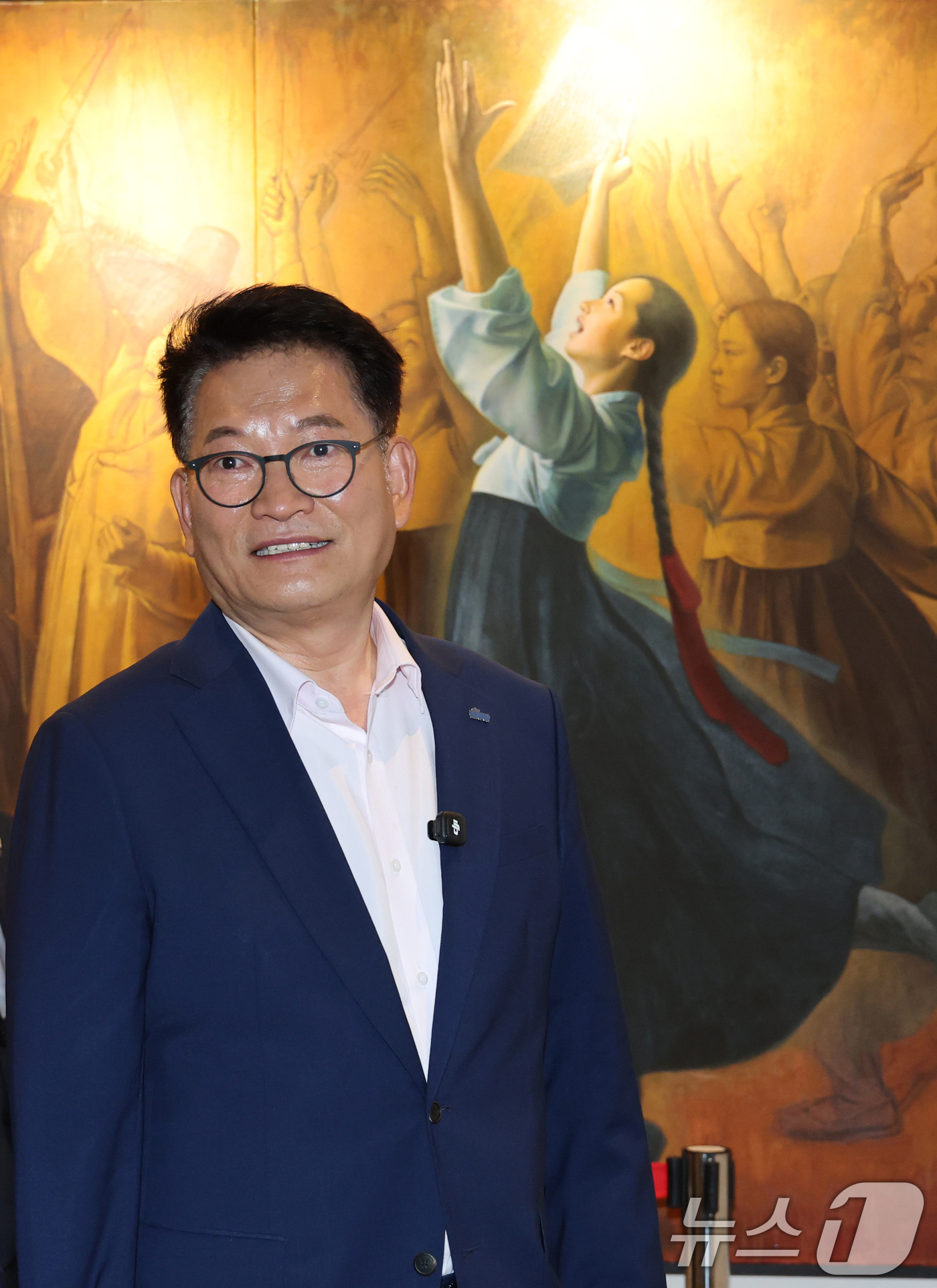 (천안=뉴스1) 김기태 기자 = 송영길 더불어민주당 당대표 후보가 27일 오전 충남 천안 유관순열사기념관 시설을 관람하고 있다. 2026.7.27/뉴스1
