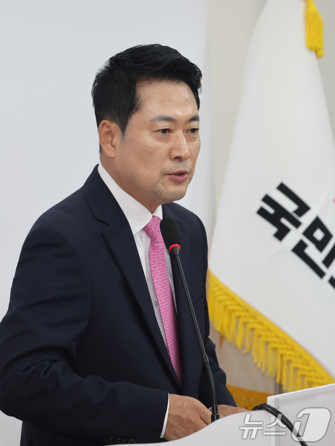 (서울=뉴스1) 황기선 기자 = 장동혁 국민의힘 대표가 27일 오후 서울 여의도 국회에서 중앙선거관리위원회 선거소청 심리 출석 관련 기자회견을 하고 있다. 2026.7.27/뉴스1 …