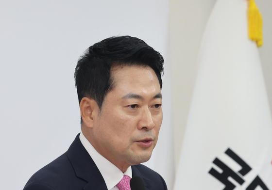 장동혁 대표, 선관위 선거 소청 출석 전 기자회견