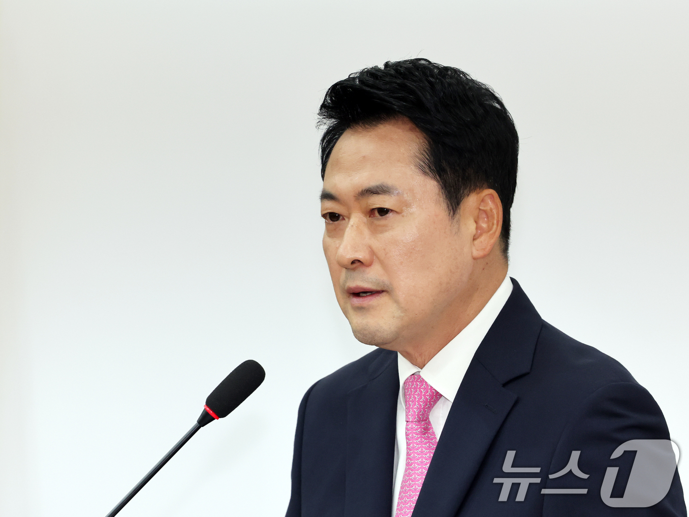 (서울=뉴스1) 황기선 기자 = 장동혁 국민의힘 대표가 27일 오후 서울 여의도 국회에서 중앙선거관리위원회 선거소청 심리 출석 관련 기자회견을 하고 있다. 2026.7.27/뉴스1 …