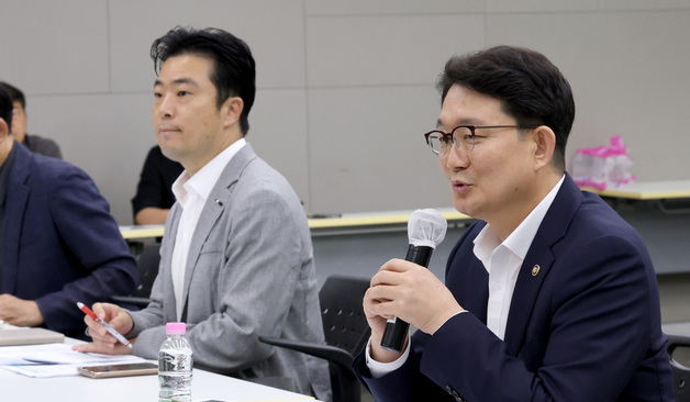 공동영농 확산 추진 협의체 발언하는 김종구 차관