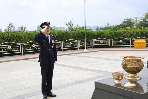 신경진 신임 속초해경서장 업무 시작…취임식 대신 현장행