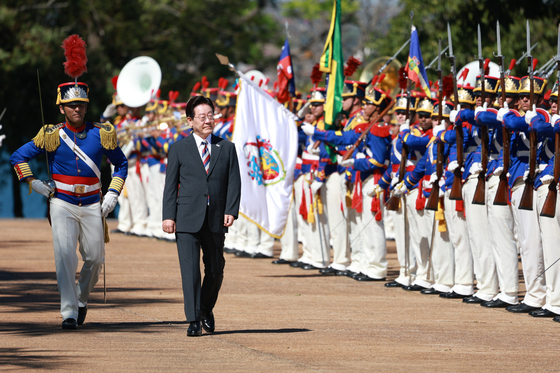 공식환영식 입장하는 이재명 대통령