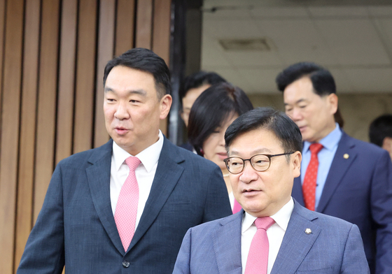 회의 참석하는 정점식·정희용