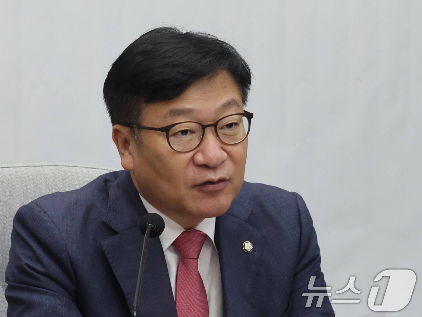 (서울=뉴스1) 황기선 기자 = 정점식 국민의힘 원내대표가 28일 오전 서울 여의도 국회에서 열린 원내대책회의에서 모두발언을 하고 있다. 2026.7.28/뉴스1