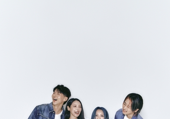 카드, 첫 정규로 9년 서사 완성…'유종의 미' 거둔다 [N이슈]