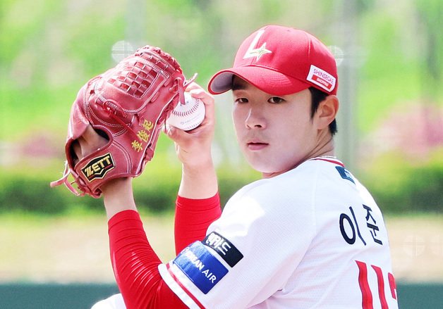 SSG '영건' 최용준·이준기·김도현·변건우 일본 파견…"유망주 육성"