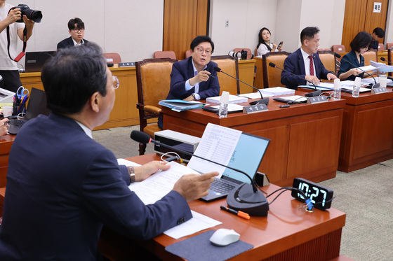 국힘 "檢보완수사권 폐지법, 與 절차는 기습 내용은 복수"