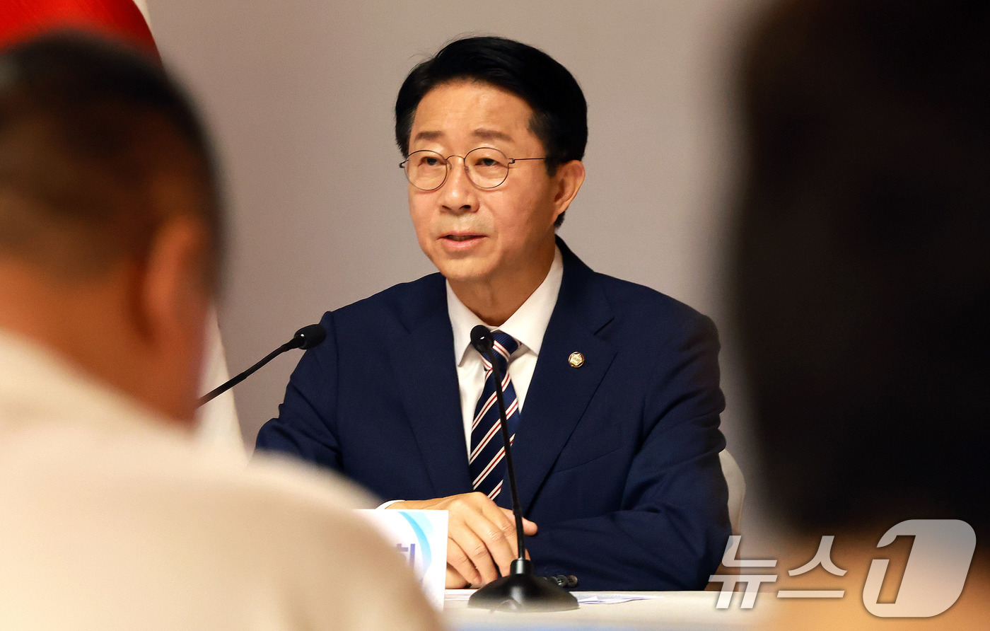 (서울=뉴스1) 국회사진기자단 = 조정식 국회의장이 28일 서울 여의도 국회 사랑재에서 열린 취임 첫 기자간담회에서 인사말을 하고 있다.2026.7.28/뉴스1