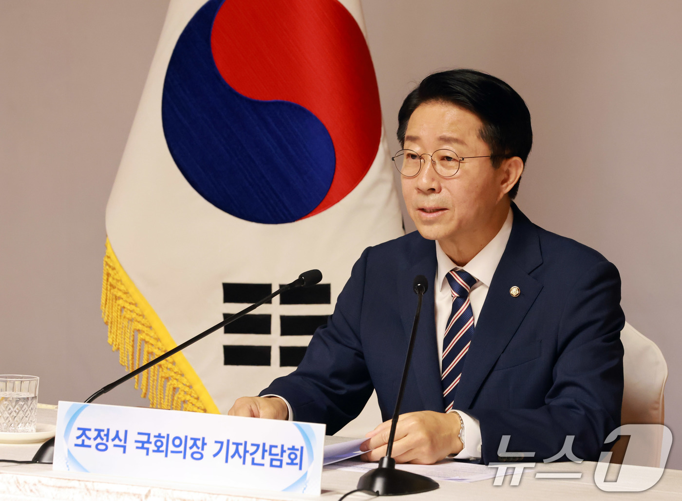 (서울=뉴스1) 국회사진기자단 = 조정식 국회의장이 28일 서울 여의도 국회 사랑재에서 열린 취임 첫 기자간담회에서 인사말을 하고 있다.  2026.7.28/뉴스1