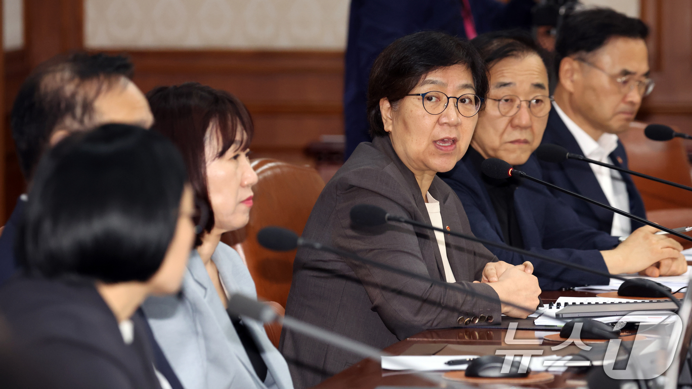 (서울=뉴스1) 김명섭 기자 = 정은경 보건복지부 장관이 28일 서울 종로구 세종대로 정부서울청사에서 열린 국무회의에서 발언하고 있다. 2026.7.28/뉴스1