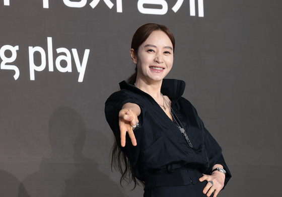 김혜수 '지금 불륜이 문제가 아닙니다' 야호