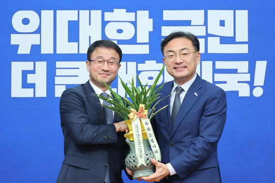 한병도 "검찰개혁 함께 완수"…신장식 "매의 눈으로 응원"