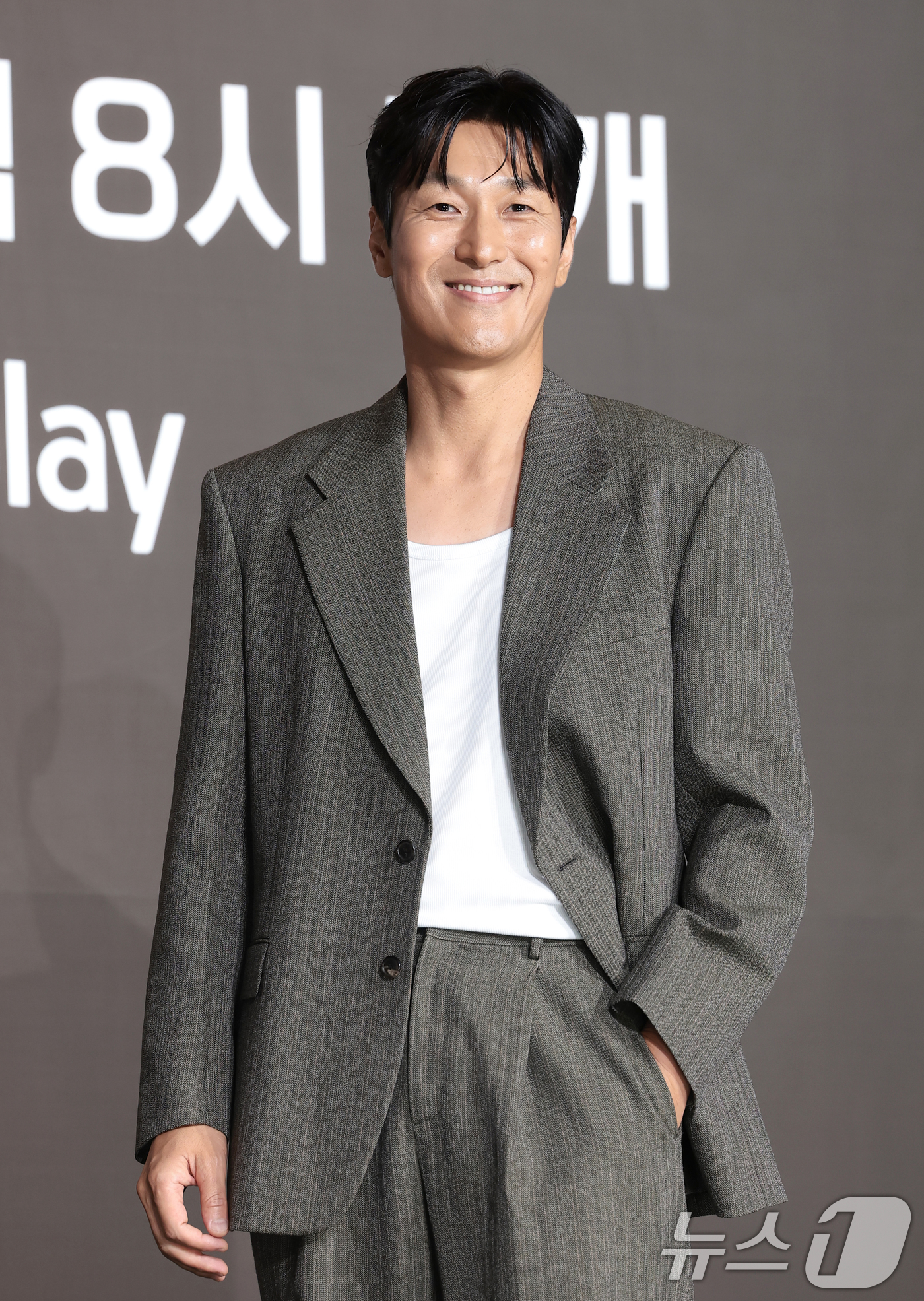 (서울=뉴스1) 권현진 기자 = 배우 김재철이 28일 서울 중구 앰배서더 서울 풀만 호텔에서 열린 쿠팡플레이 시리즈 '지금 불륜이 문제가 아닙니다' 제작발표회에서 포즈를 취하고 있 …