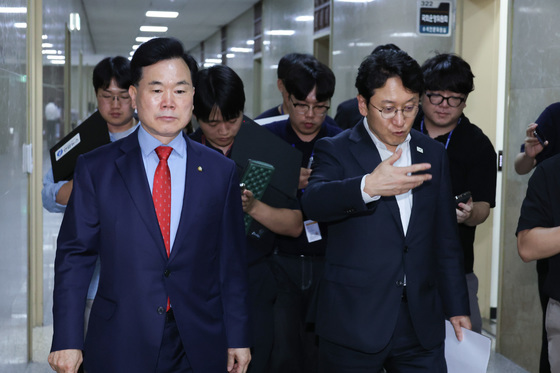 여야 원내수석 회동 종료
