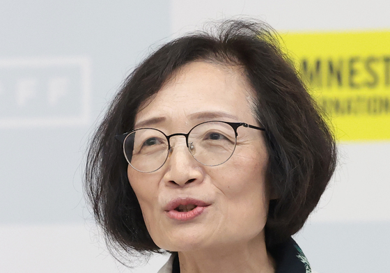 인사말 하는 변재란 이사장