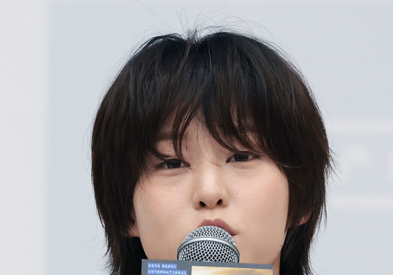 서울국제여성영화제 시우프 스타 이연 인사드려요