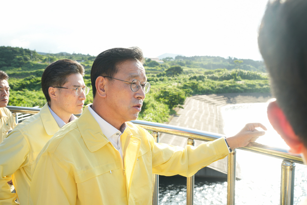 제주 연일 폭염 강타…온열질환 속출·1차산업 피해 확산