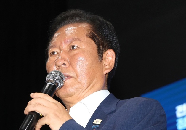 강연하는 정청래