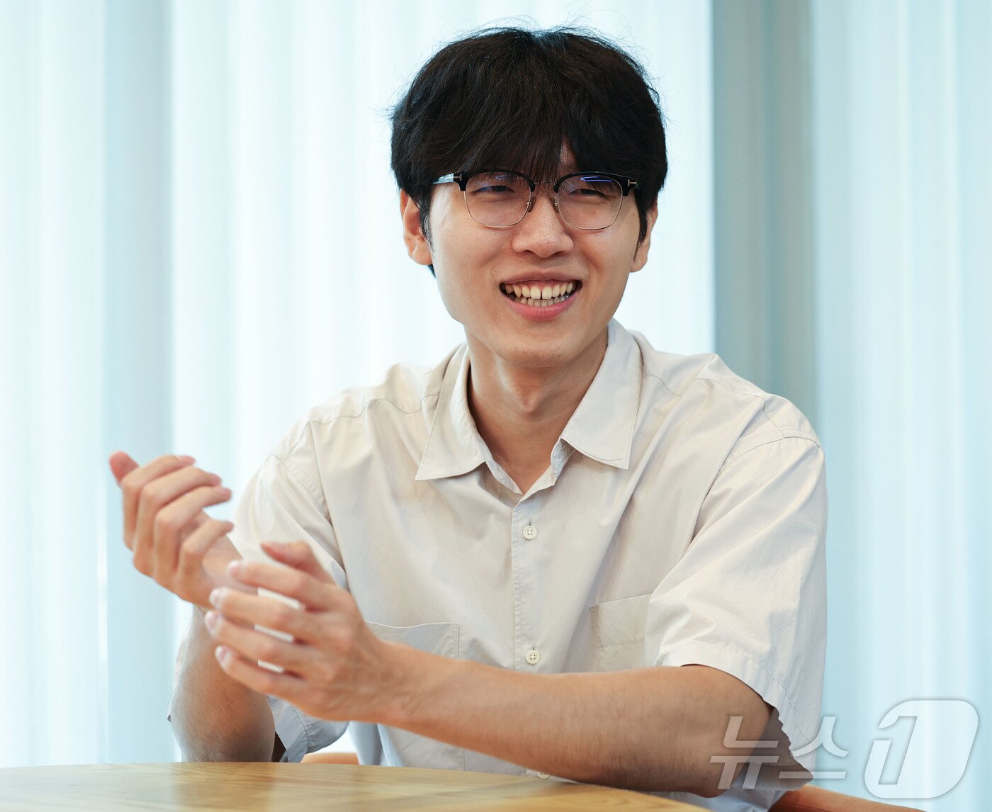본문 이미지 - 바둑기사 신진서 9단이 28일 서울 성동구 한국기원에서 뉴스1과 인터뷰를 하고 있다. 2026.7.29 ⓒ 뉴스1 이종수 기자