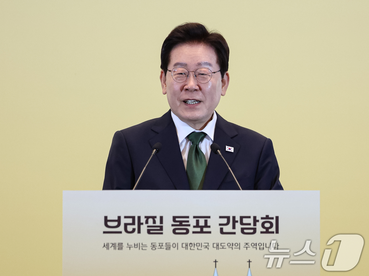 (상파울루(브라질)=뉴스1) 허경 기자 = 이재명 대통령이 28일(현지시간) 브라질 상파울루 한 호텔에서 열린 동포 오찬간담회에서 발언을 하고 있다. 2026.7.29/뉴스1