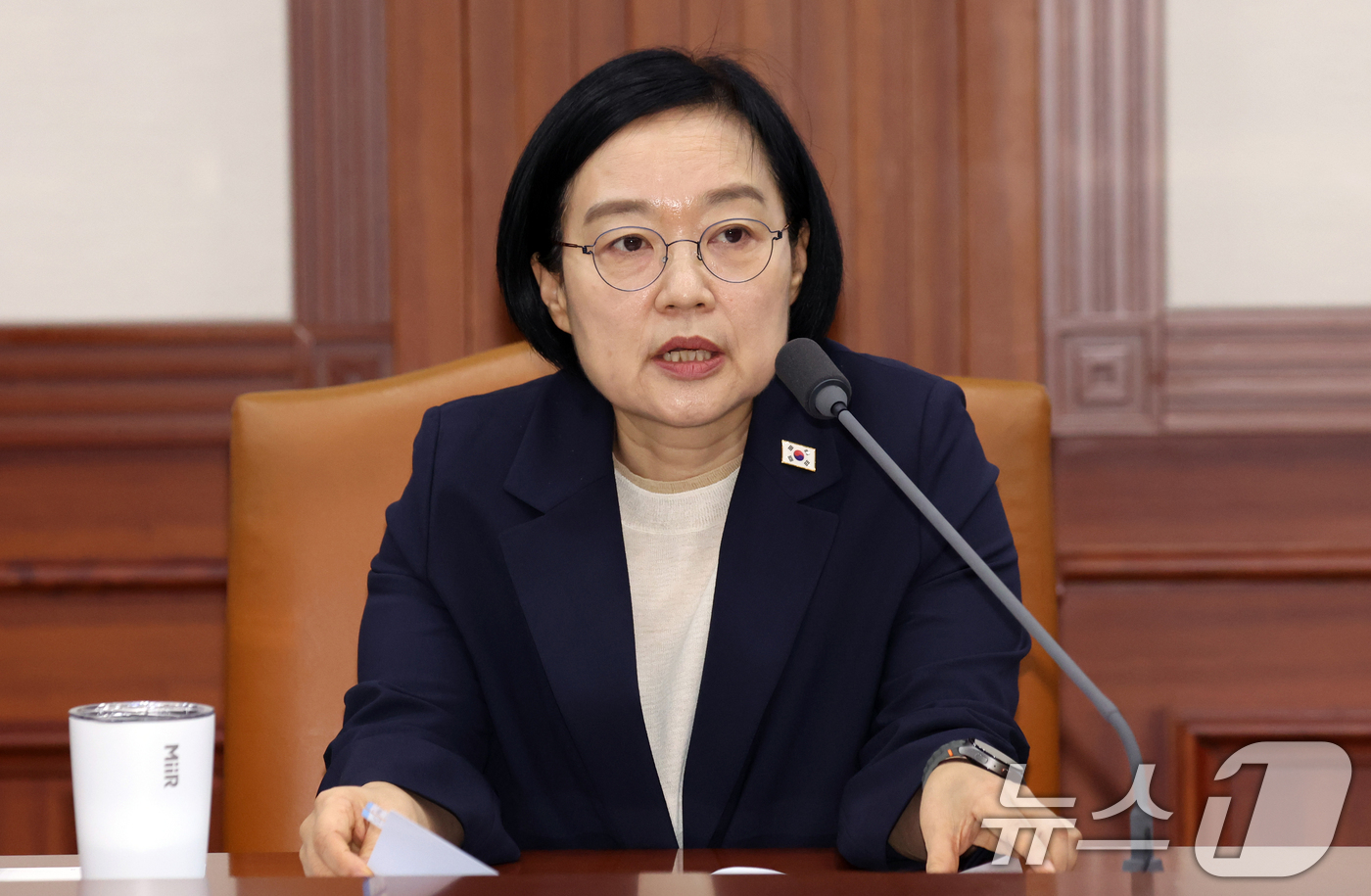 (서울=뉴스1) 김명섭 기자 = 한성숙 국무총리가 29일 오전 서울 종로구 세종대로 정부서울청사에서 열린 비상경제 점검회의에서 모두 발언을 하고 있다.  2026.7.29/뉴스1