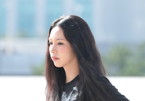 채영, 여름 햇살에 더해진 예쁨