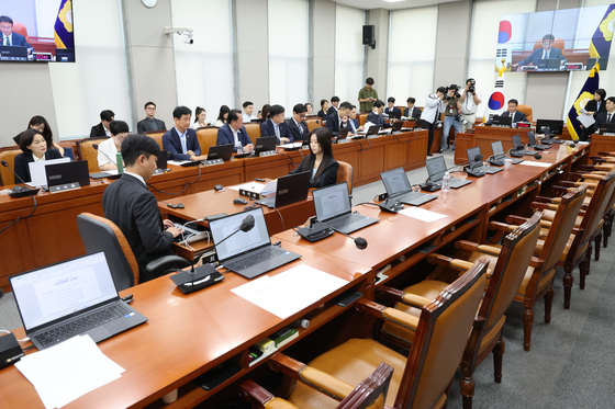 국민의힘 없이 진행되는 국회 운영위