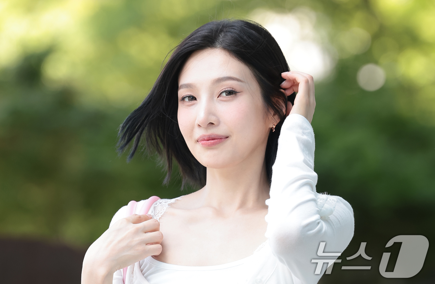 (서울=뉴스1) 권현진 기자 = 레드벨벳 조이가 ‘동물농장’ 녹화를 위해 29일 서울 양천구 SBS목동에 도착해 매력을 발산하고 있다. 2026.7.29/뉴스1