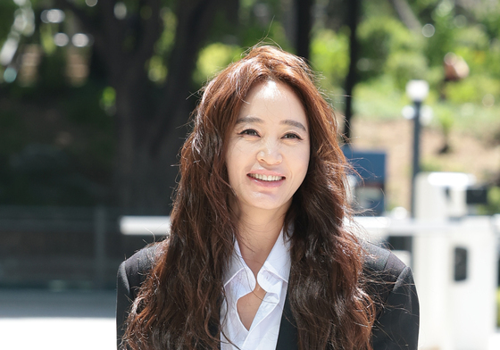 김혜수, 세월 거스르는 아름다움