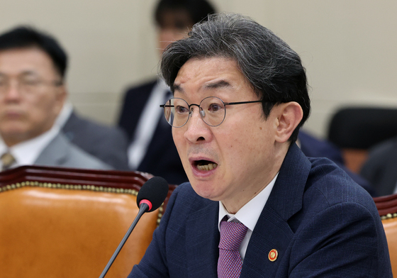 이억원 "가계대출 총량 관리·실수요자 피해 조화점 찾으려 노력하겠다"