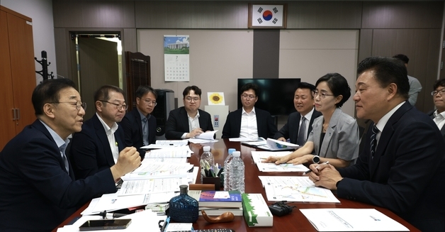 신용한 충북지사, 핵심현안 국비·정책지원 전방위 행보