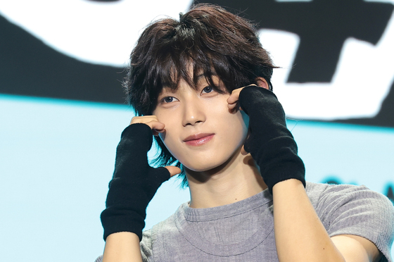 더윈드 최한빈, 사랑스러운 볼 하트