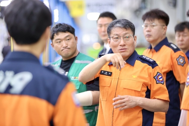 경기소방, 쿠팡 동탄물류센터 화재안전 점검…"반복 교육·훈련 중요"