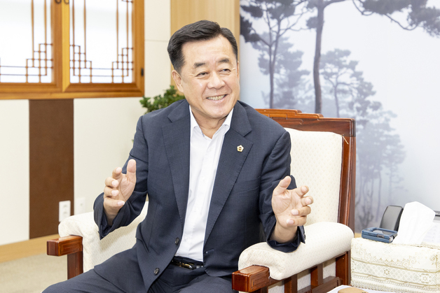 [인터뷰]김희수 경북도의장 “외유성 출장 차단…예산은 전액 반납”