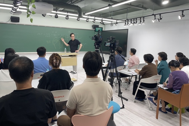 하나재단, 광복절 맞아 '썬킴 역사강연' 개최…탈북민과 역사 인식 공유