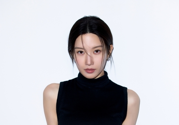 문가영, 차은우·김선호 소속사 판타지오와 전속계약