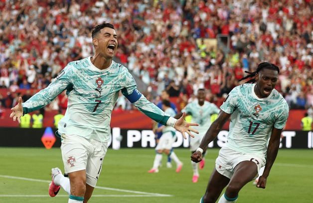 '호날두 토너먼트 첫 골' 포르투갈, 크로아티아에 2-1 역전승