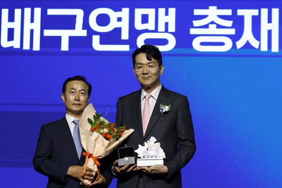 한국배구연맹 총재 이임하는 조원태 회장
