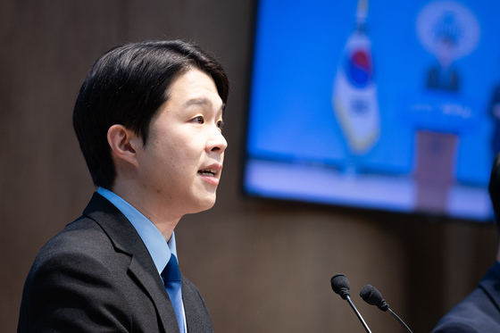 최고위원 출마 선언하는 김형남