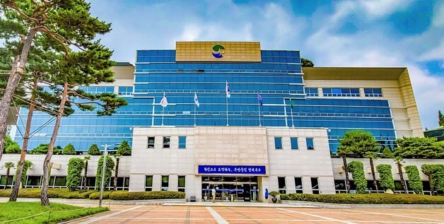 울산 북구 벼농가 132곳 병해충 드론 방제 지원…비용 70%