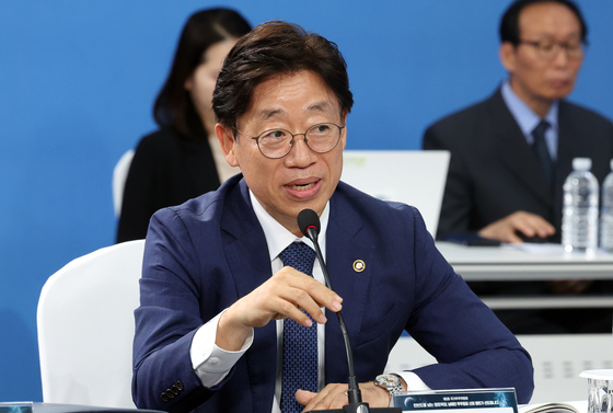 한국판 스타링크 구축·2030 달 착륙 도전…우주 강국 도약 발판 마련