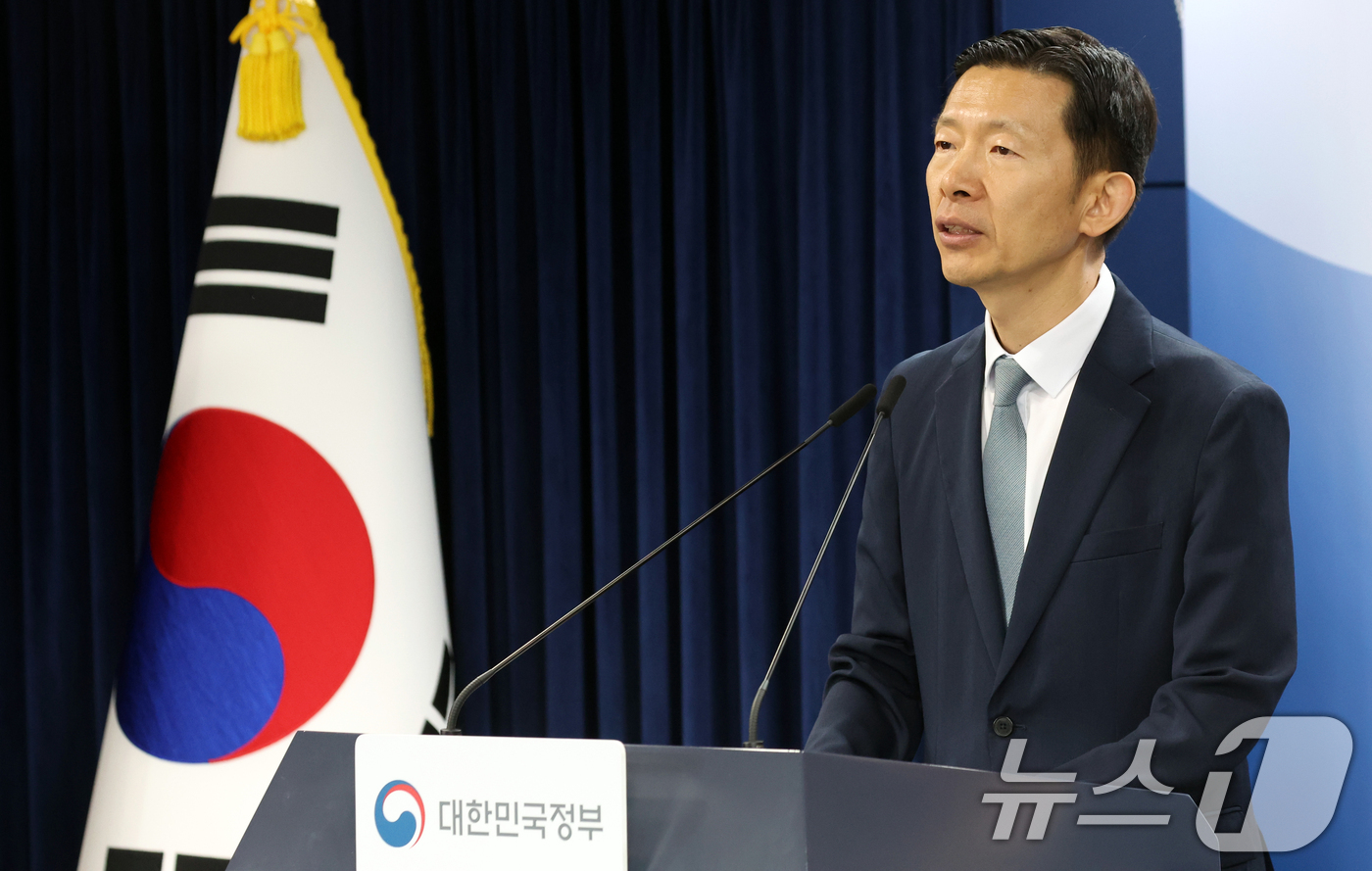 (서울=뉴스1) 김명섭 기자 = 노경원 우주항공청 차장이 3일 오후 서울 종로구 세종대로 정부서울청사에서  '우주항공 산업육성 전략' 브리핑을 하고 있다. 2026.7.3/뉴스1