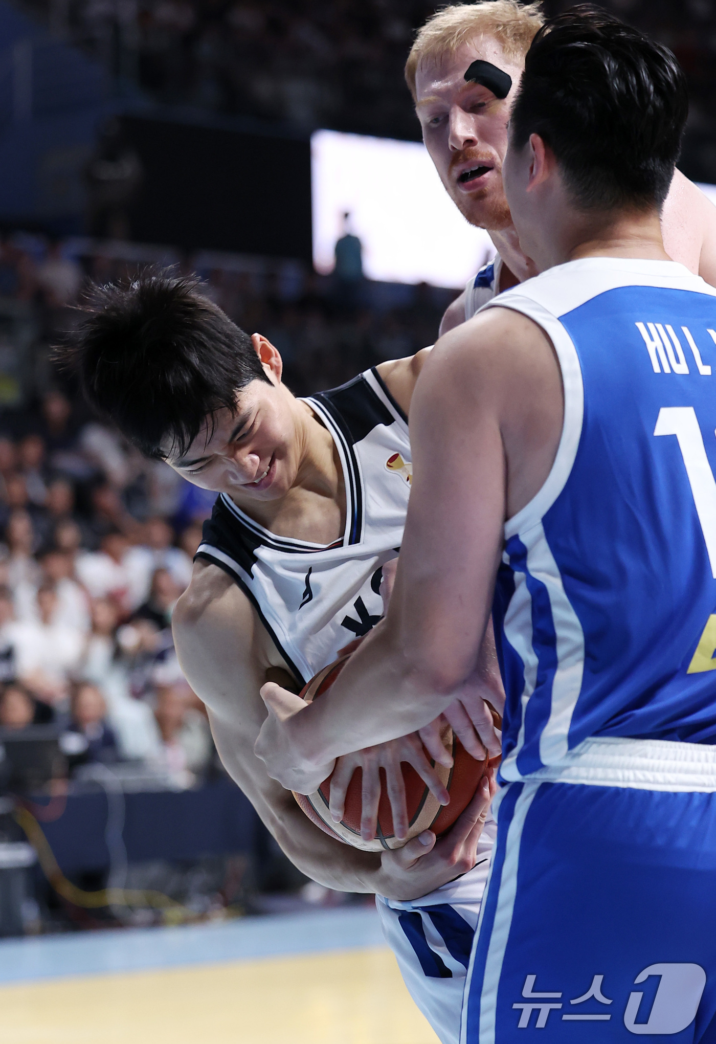 (고양=뉴스1) 김성진 기자 = 대한민국 농구 대표팀 여준석이 3일 경기도 고양시 고양소노아레나에서 열린 2027 FIBA 월드컵 아시아 예선 1라운드 B조 윈도우3 대한민국과 대 …