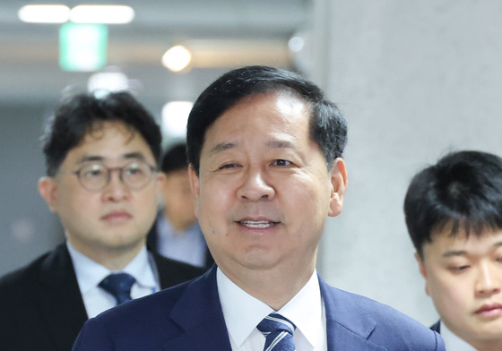 비공개 세제개편안 당정 참석하는 구윤철